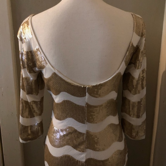 Women’s gold backless sequin dress - Picture 3 of 5